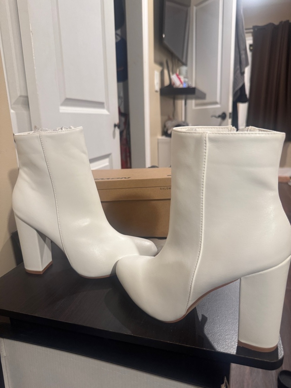White Women's Block Heel Ankle Boots
